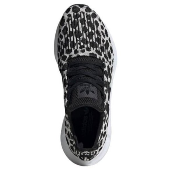 Adidas Women's Swift Run - Size 6 - BD7962 - Picture 2 of 7